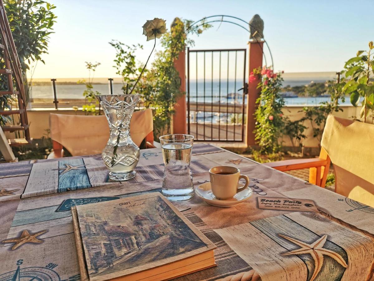 Villa Victoria - A Luxury Appartment With Icredible Seaview Sozopol Exterior photo
